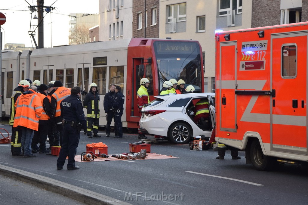 VU PKW Strab Koeln Mitte Pipinenstr Hohestr P015.JPG - Miklos Laubert